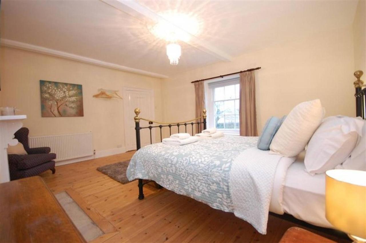 Manor House Moreton - Entire Holiday Home Дорчестер Экстерьер фото